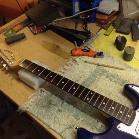 Limpieza y nutrimiento del diapasón.